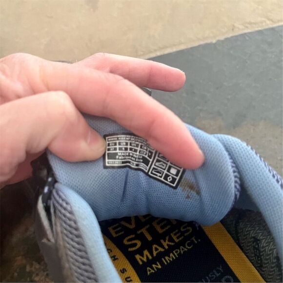 KEEN Youth Targhee Waterproof Hiking Shoes Purple Size 5 Unisex Kids - Picture 5 of 5